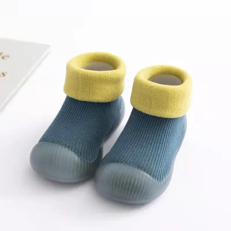 New Thickened Kids Socks Shoes Winter Super Warm Baby Toddler Boots Boys Girl Sneakers Newborn Indoor Shoes Floor Footwear Shoes